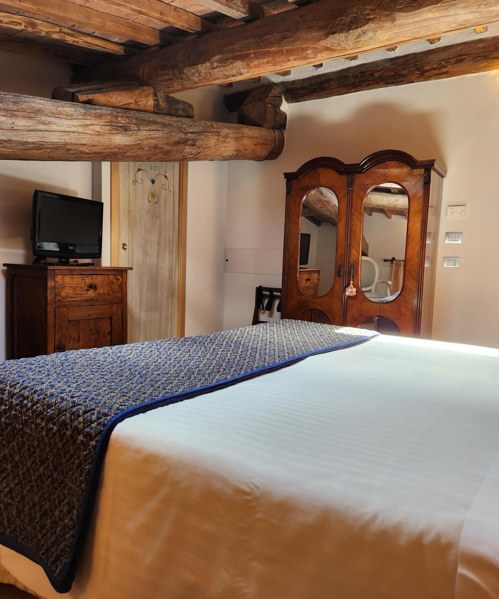 Villa Curina Resort Кастельнуово-Берарденга Экстерьер фото