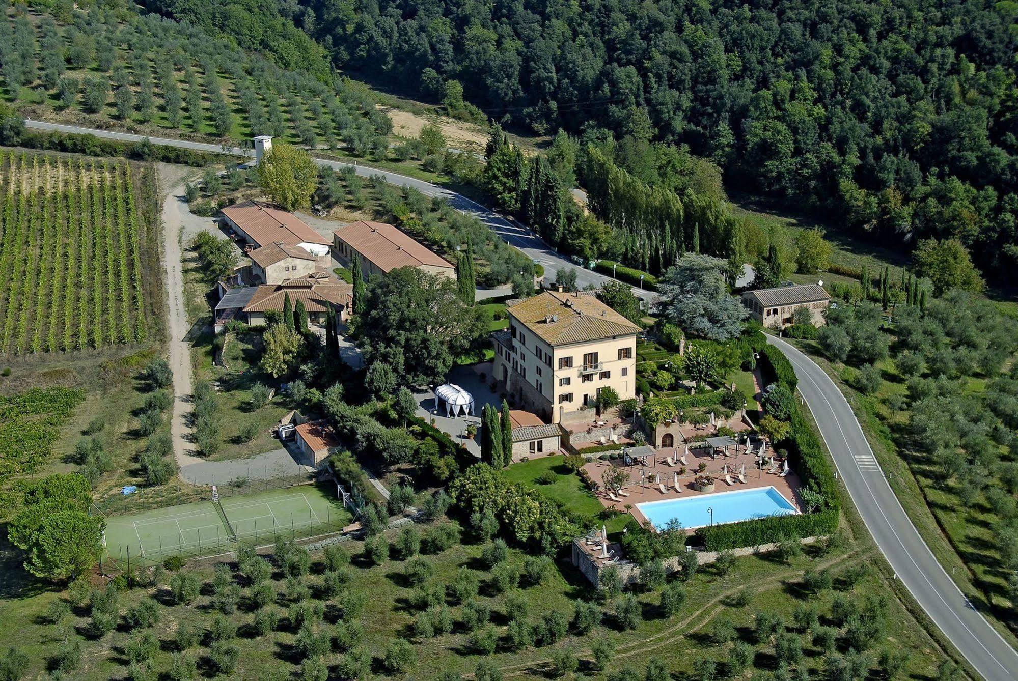 Villa Curina Resort Кастельнуово-Берарденга Экстерьер фото